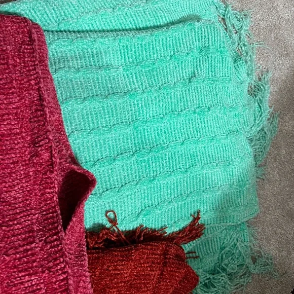 Lot of 4 Gorgeous Lularoe Mimi Shawl’s - Picture 5 of 6